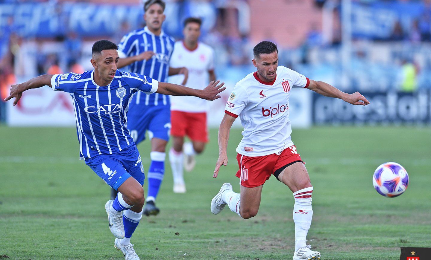 Estudiantes de La Plata vs. Godoy Cruz. Pronostico, Apuestas y Cuotas│8 de octubre de 2023