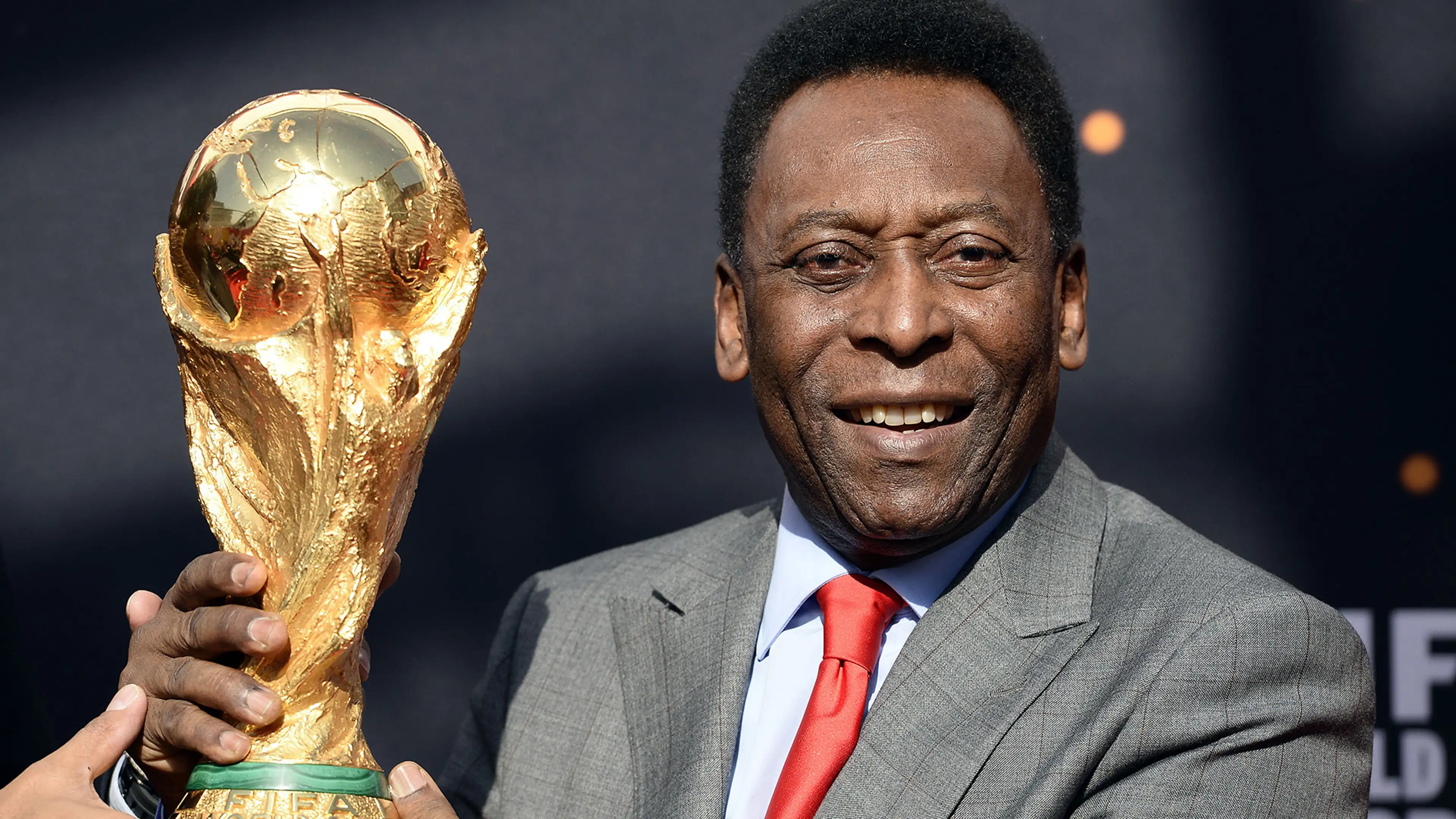 Pelé's name added to Brazilian dictionary of Portuguese as synonym for &quot;the best&quot;