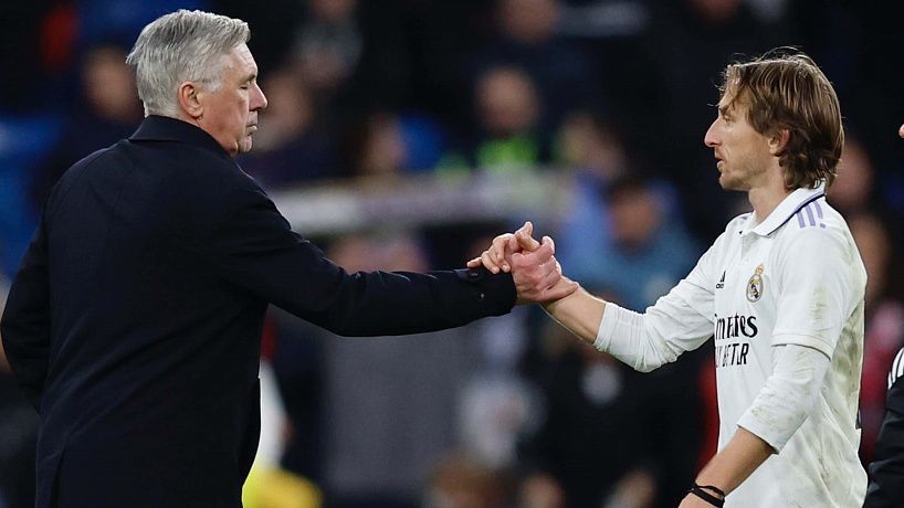 Carlo Ancelotti ofrece a Luka Modrić continuar en el Real Madrid 