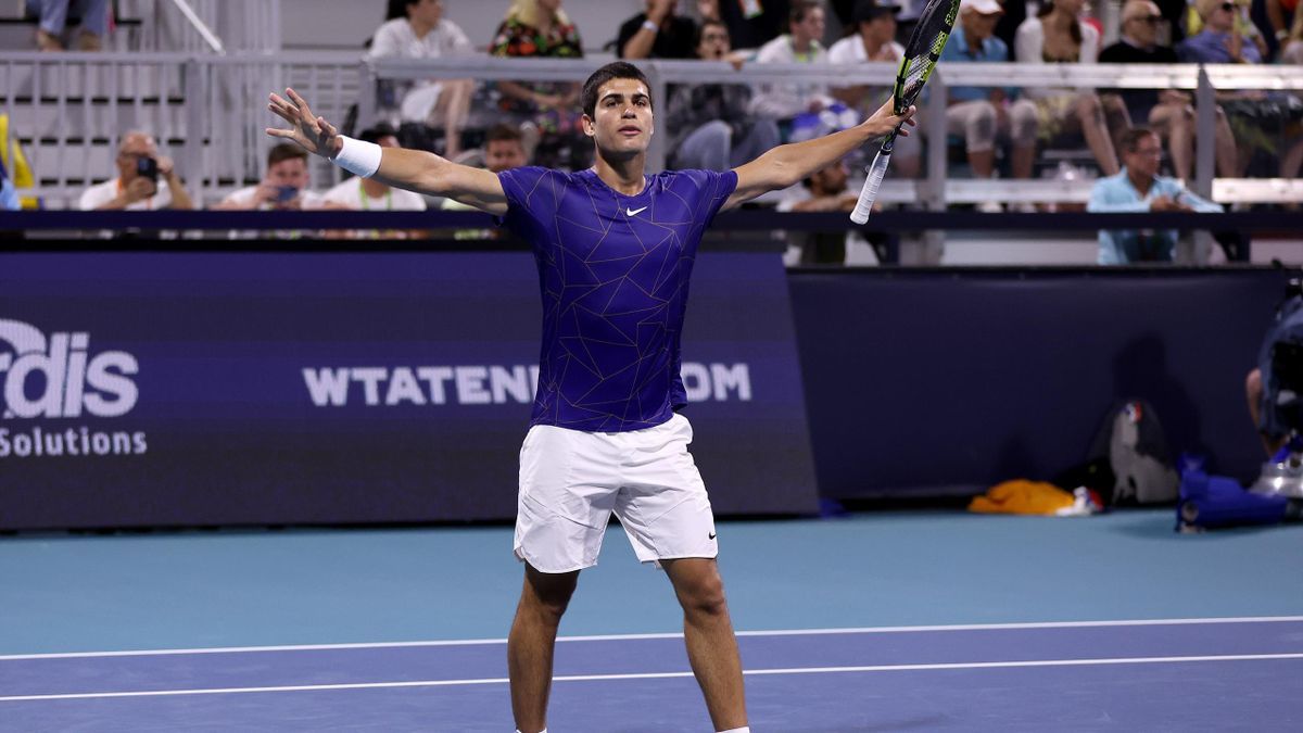 Carlos Alcaraz: &quot;Cuando Djokovic está al cien por cien probablemente sea el mejor tenista del mundo&quot;