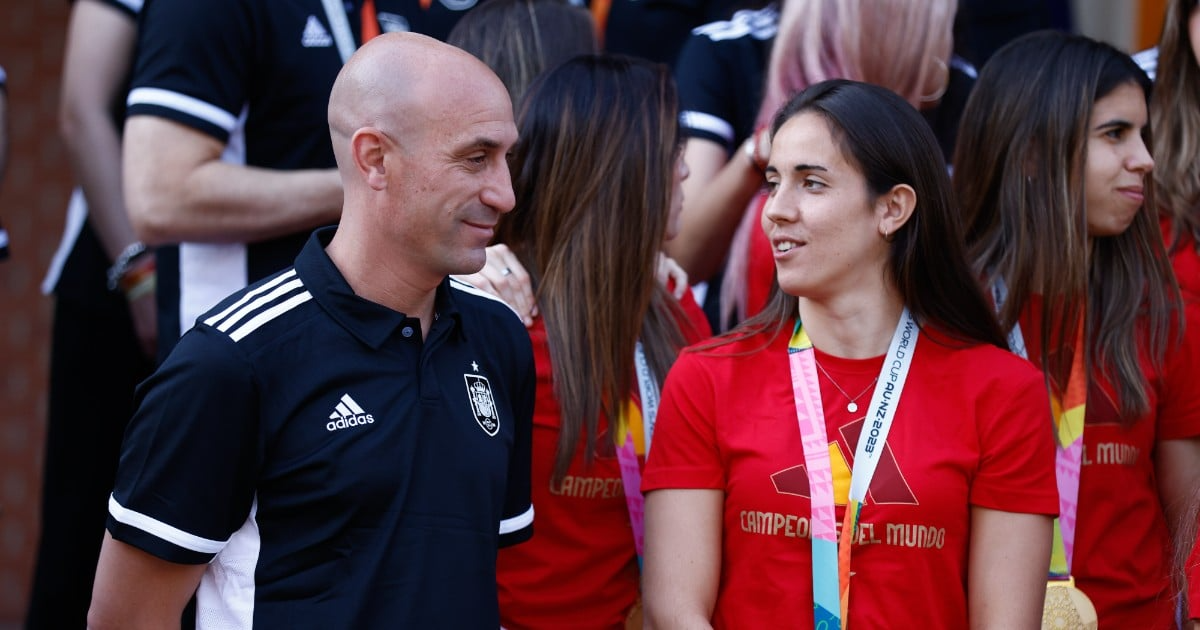 RFEF Apologizes To Football Community For Rubiales Kissing Scandal