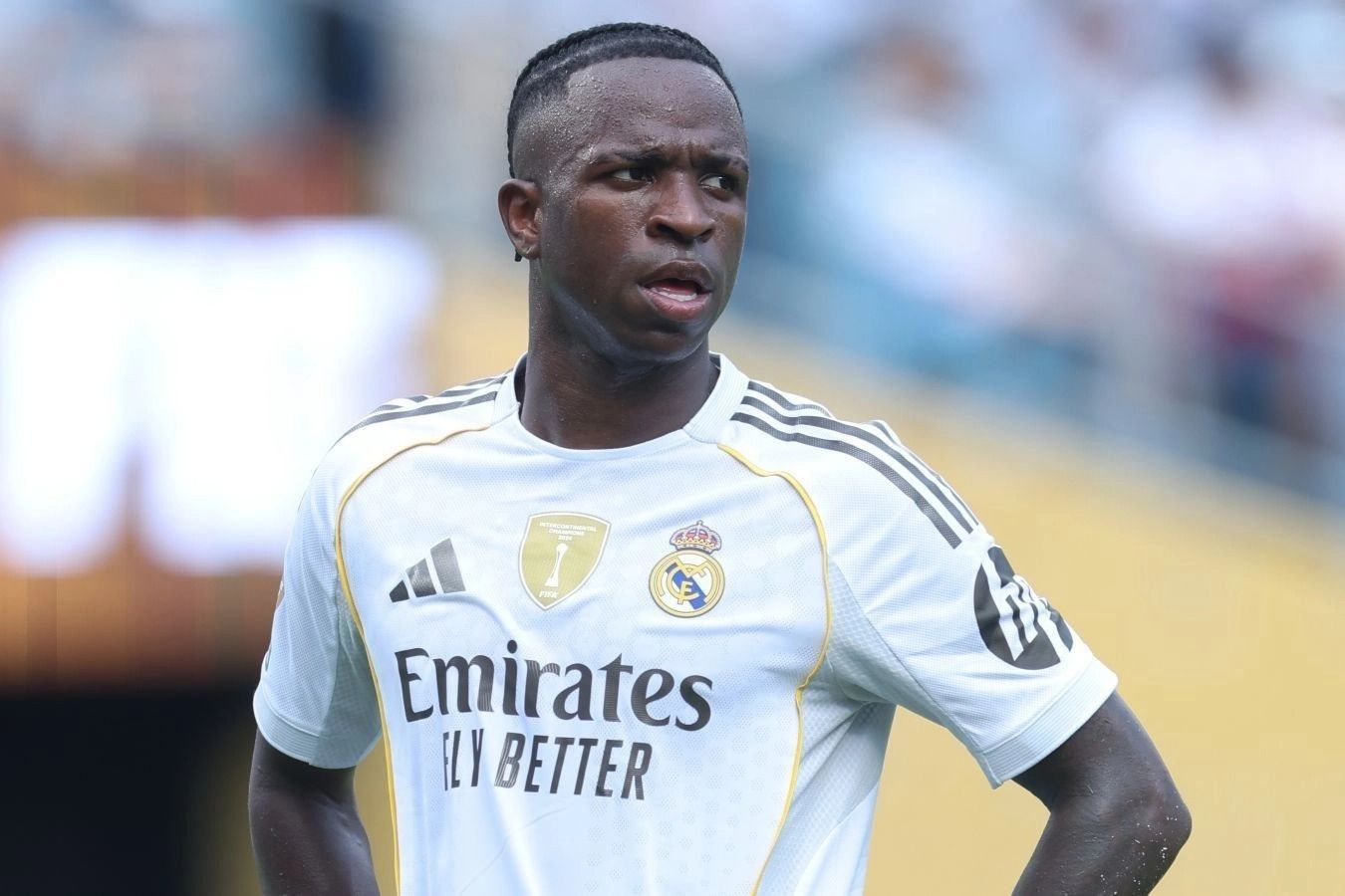 Vinicius Junior Expressed Desire to Leave Real Madrid after Substitution in El Clasico