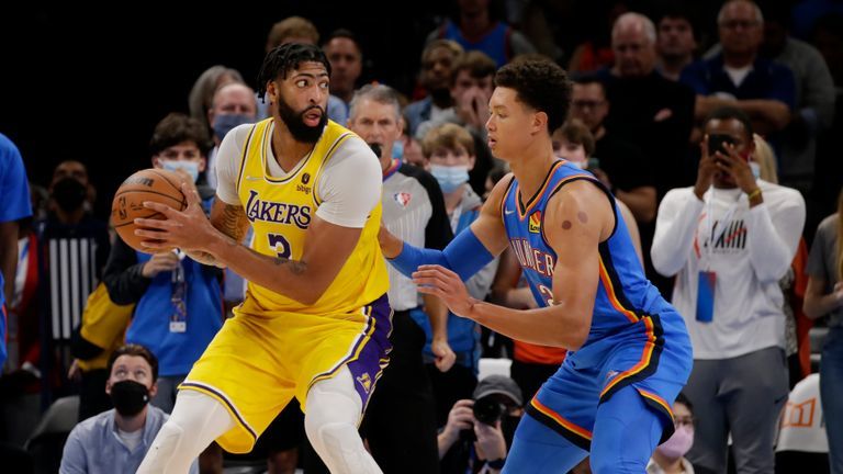 Oklahoma City Thunder vs Los Angeles Lakers Prediction, Betting Tips & Odds │11 DECEMBER, 2021