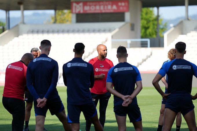 Gil Vicente vs AZ Alkmaar Prediction, Betting Tips & Odds │ 25 AUGUST, 2022