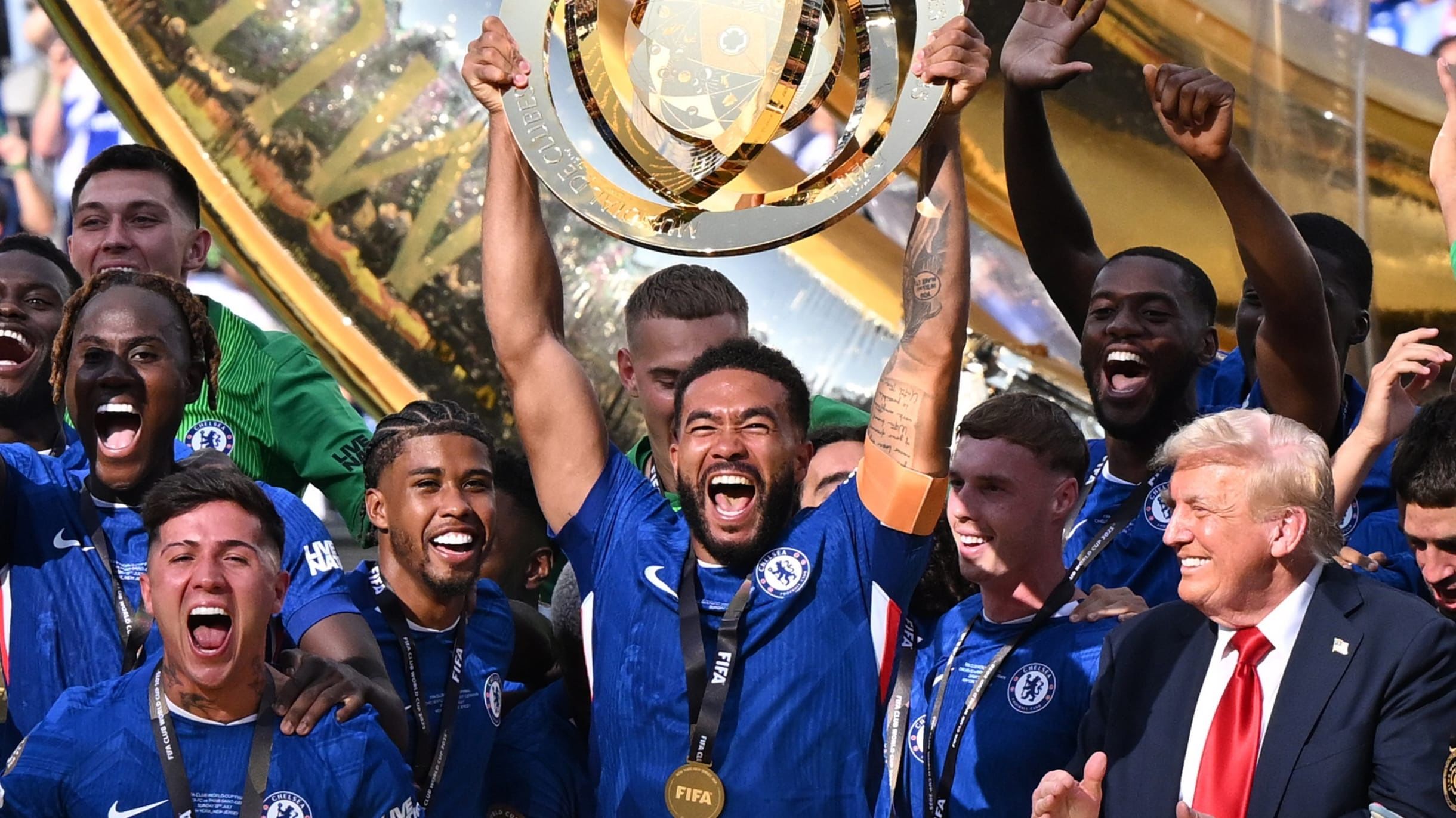 France Football Shortlists Five Clubs for 2025 Best Team Award
