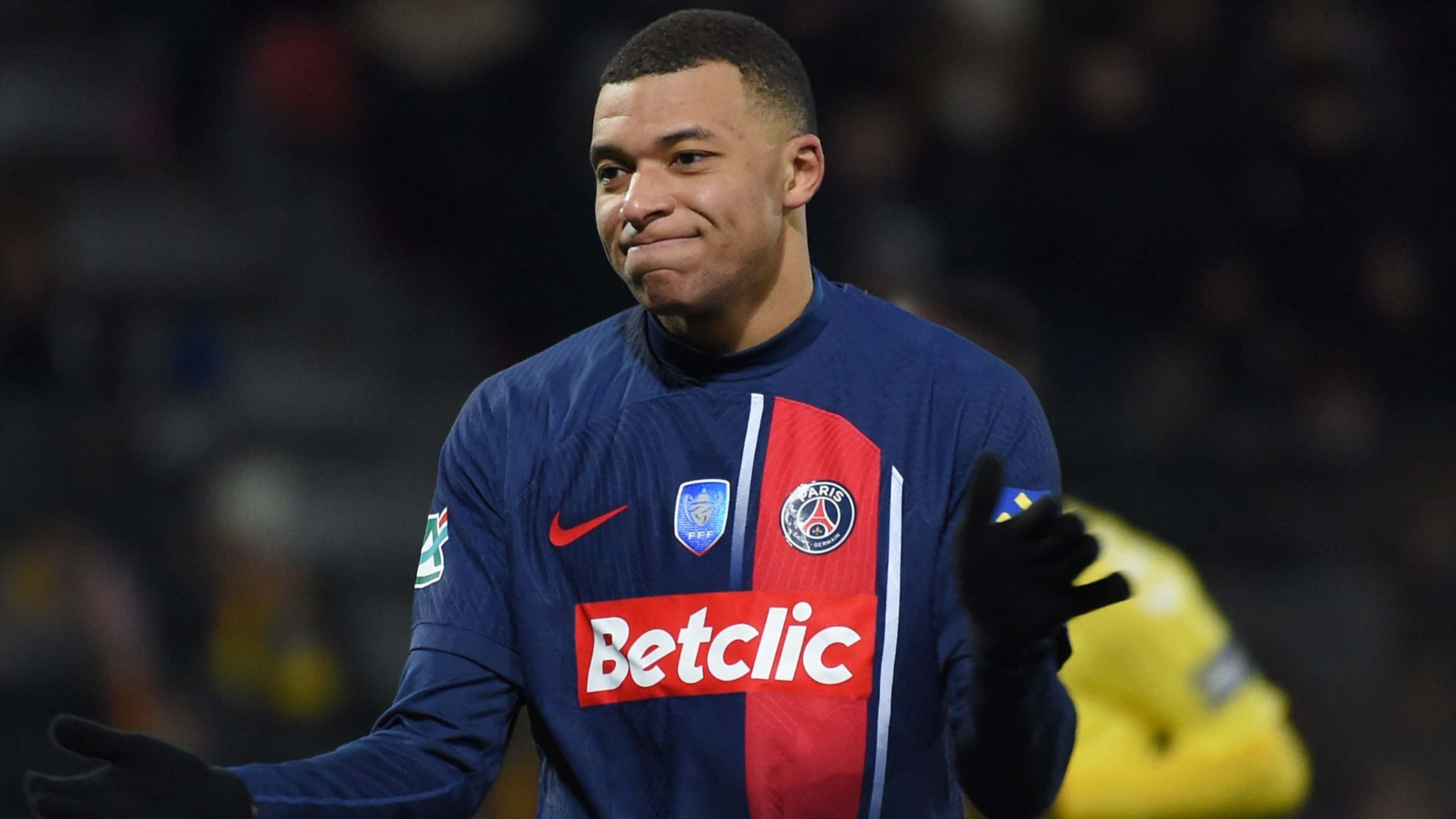 PSG Head Coach Enrique Hopes Mbappe Will Change His Mind About Leaving The Club