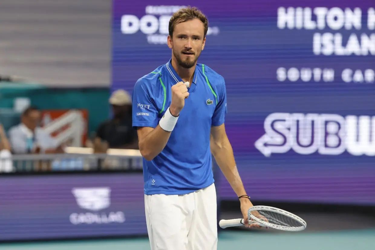 Daniil Medvedev vs Karen Khachanov. Pronostico, Apuestas y Cuotas│31 de marzo de 2023