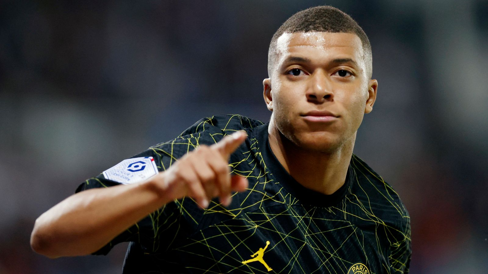 PSG Want To Make Final Offer To Mbappé On Contract Extension