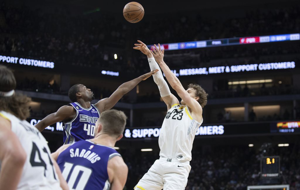 Utah Jazz vs Sacramento Kings Prediction, Betting Tips & Odds │4 JANUARY, 2022