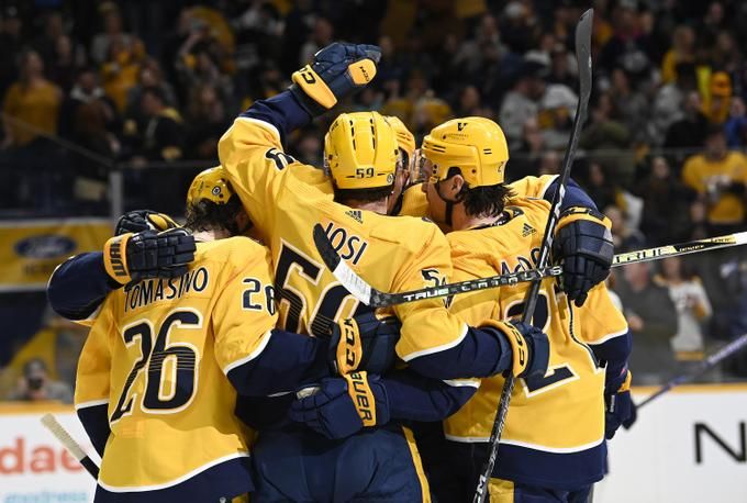 Nashville Predators vs Vancouver Canucks Pronóstico, Apuestas y Cuotas│21 de Febrero del 2023