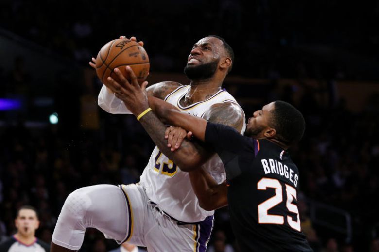 Los Angeles Lakers vs Phoenix Suns Prediction, Betting Tips & Odds │22 DECEMBER, 2021