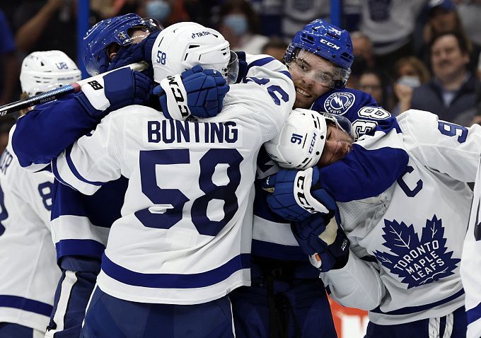 Toronto Maple Leafs vs Boston Bruins Prediction, Betting Tips & Odds │30 APRIL, 2022