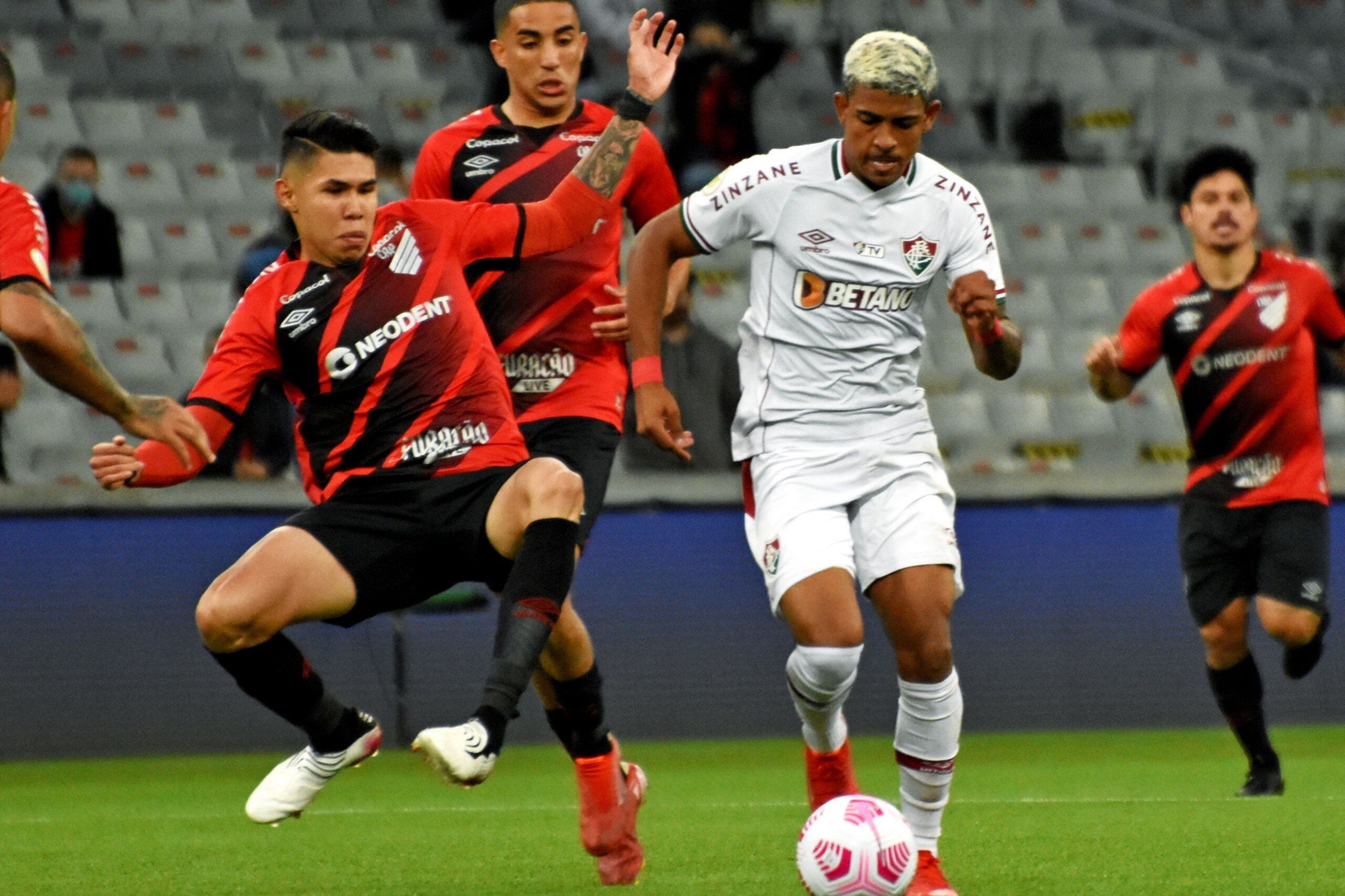 Fluminense vs. Athletico Paranaense Prediction, Betting Tips & Odds │15 MAY, 2022