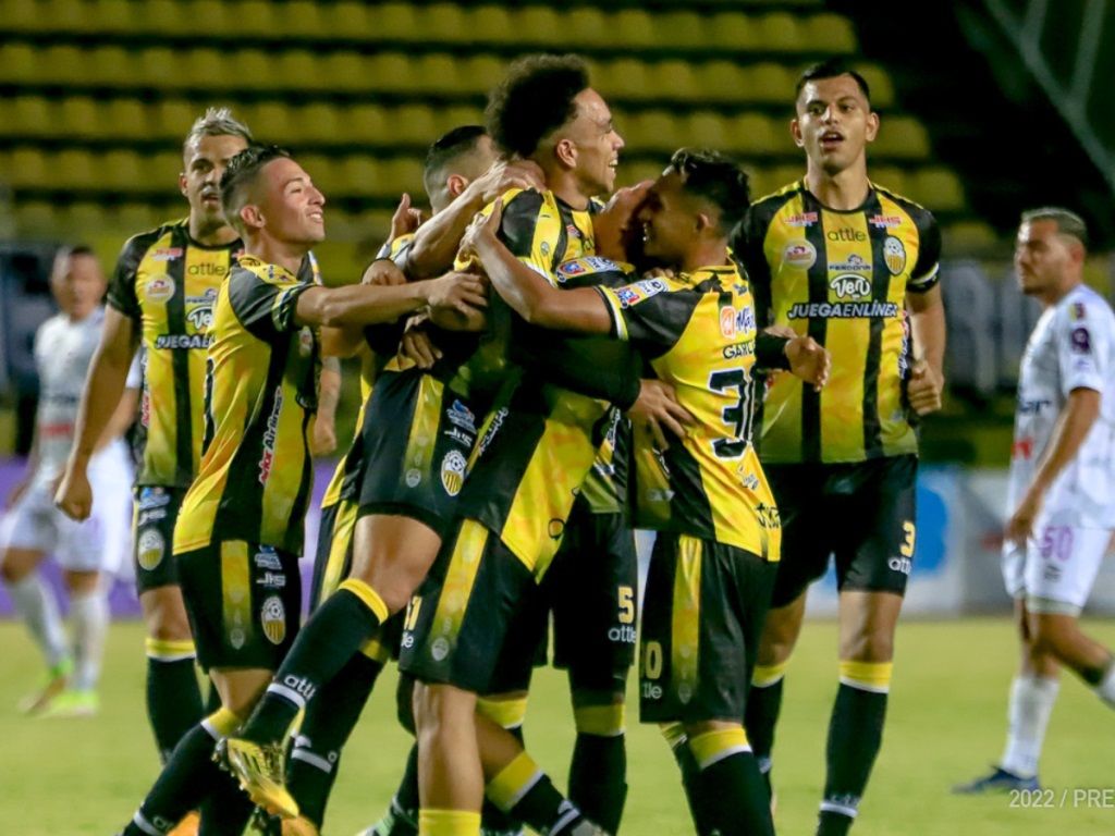 Deportivo Tachira vs Universidad Central Prediction, Betting Tips & Odds │29 AUGUST, 2022