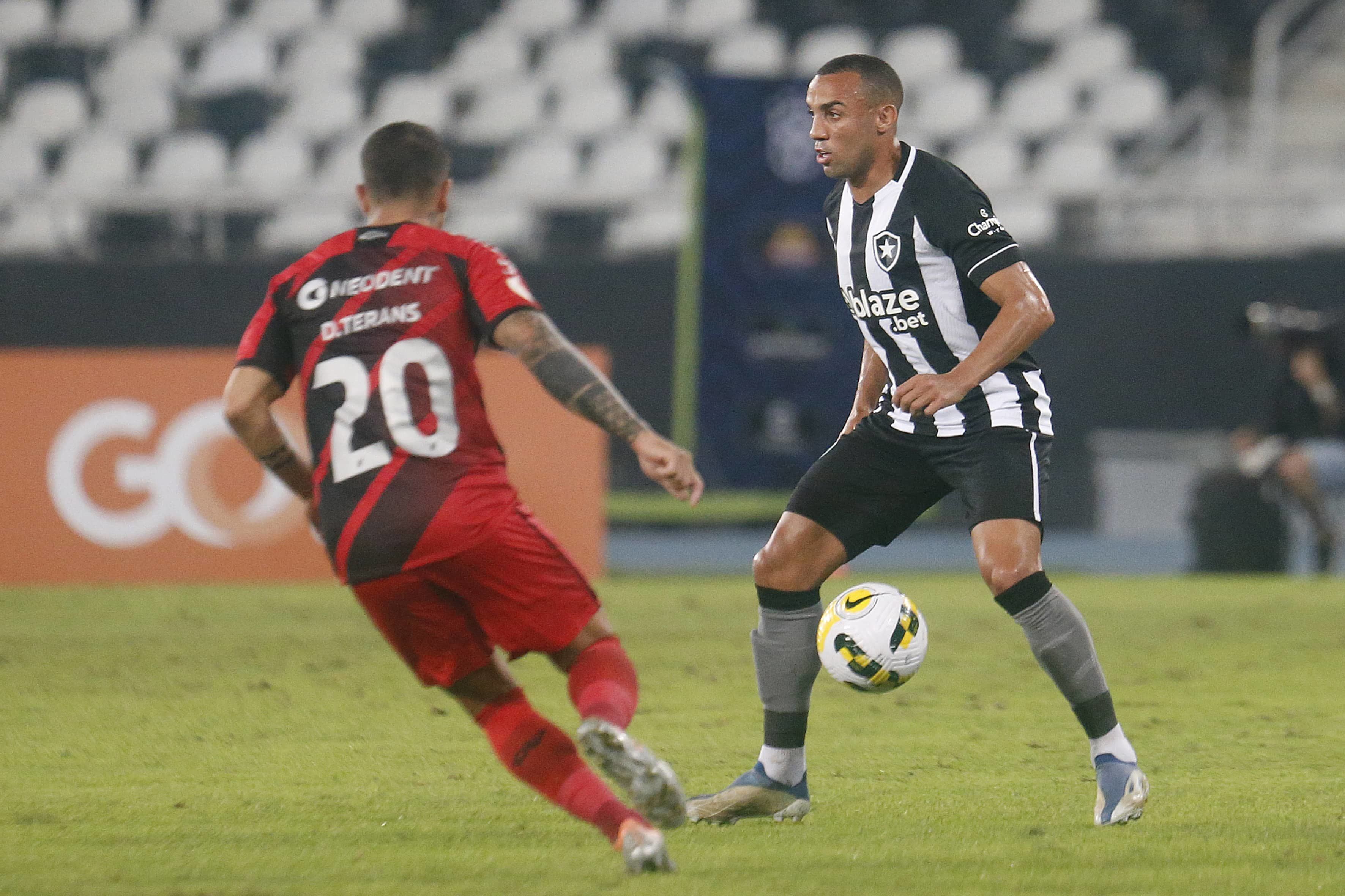 Botafogo vs. Athletico Paranaense. Pronostico, Apuestas y Cuotas│22 de octubre de 2023