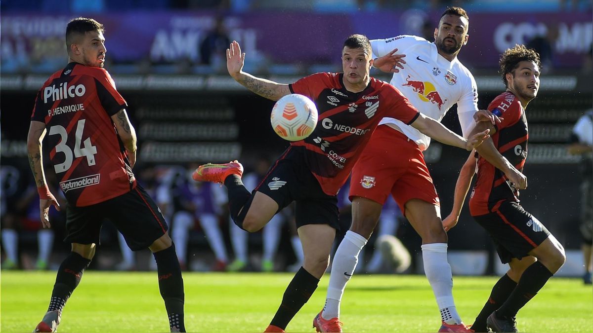 Red Bull Bragantino vs. Athletico Paranaense. Pronostico, Apuestas y Cuotas│ 21 de mayo de 2023