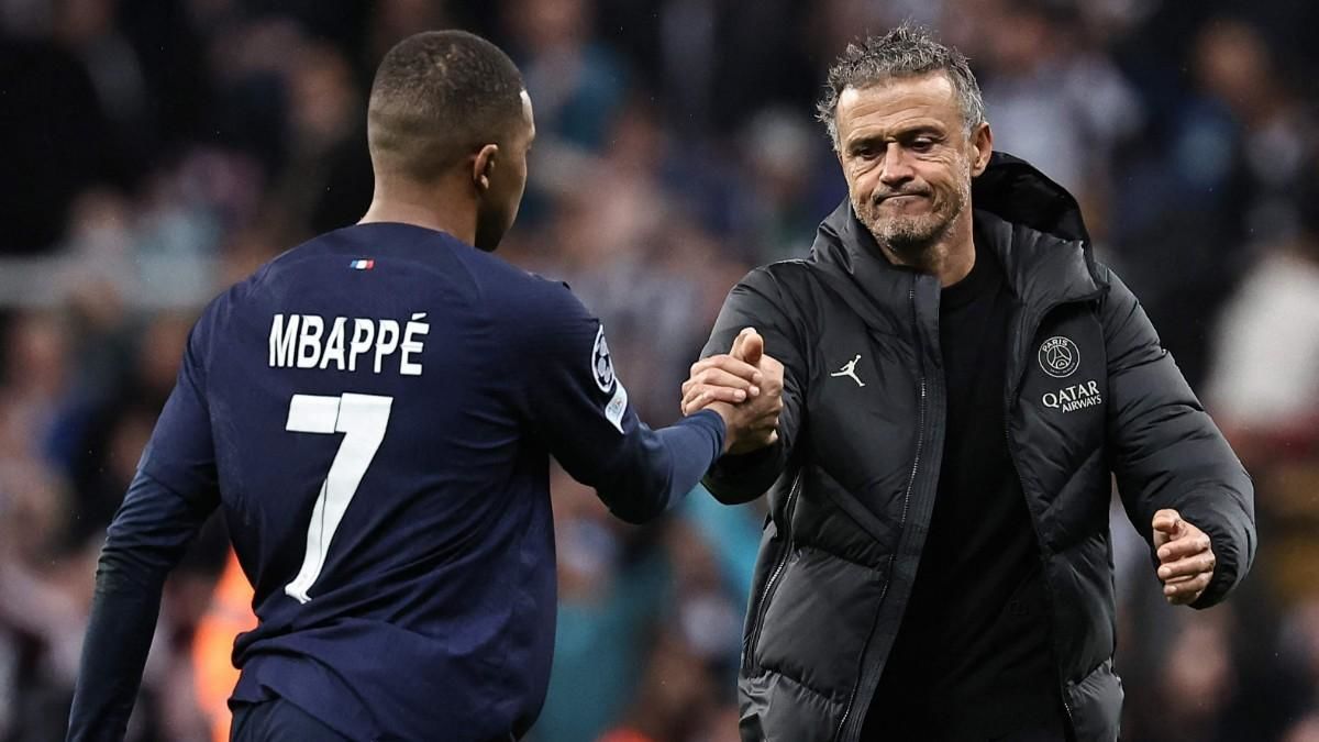Luis Enrique insinúa que Mbappé podría quedarse en el PSG 