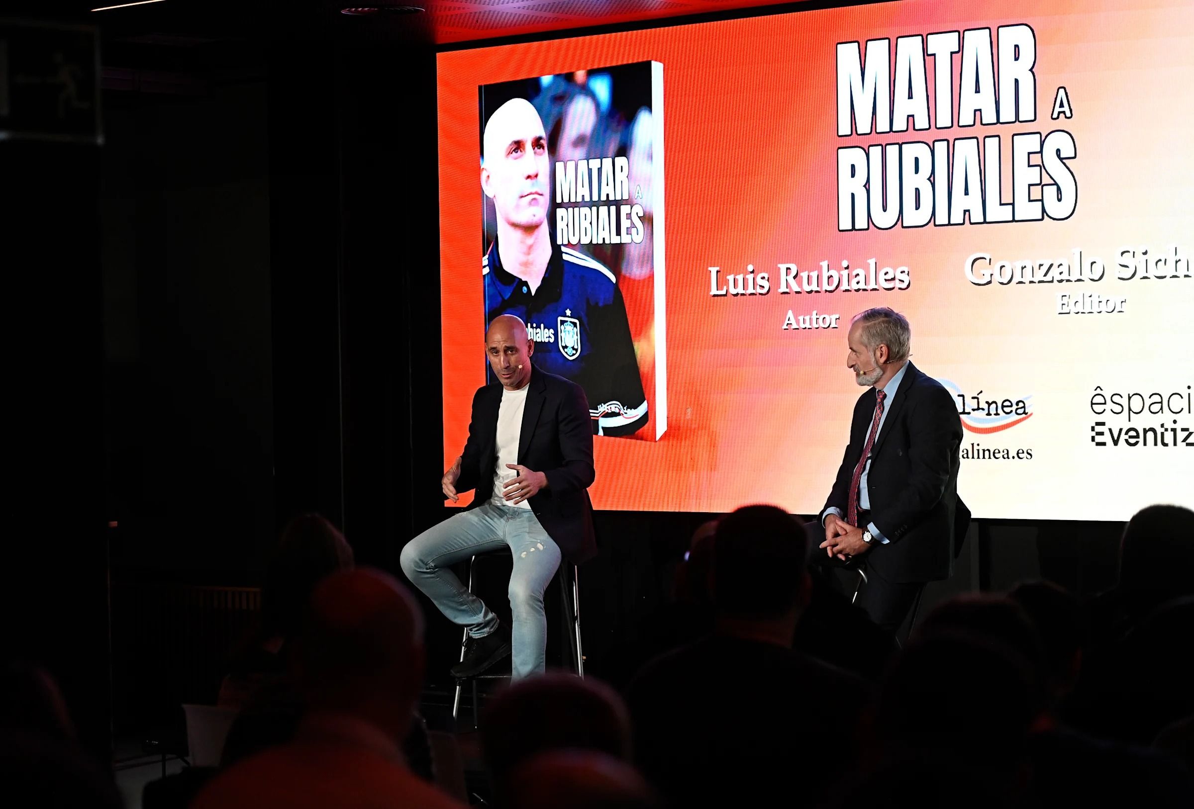 Former RFEF President Rubiales Pelted with Eggs by His Uncle