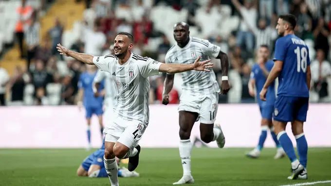 Beitar vs PAOK, Tirana vs Besiktas, Shamrock Rovers vs Ferencvaros. Apuestas multiples| 3 de agosto de 2023.