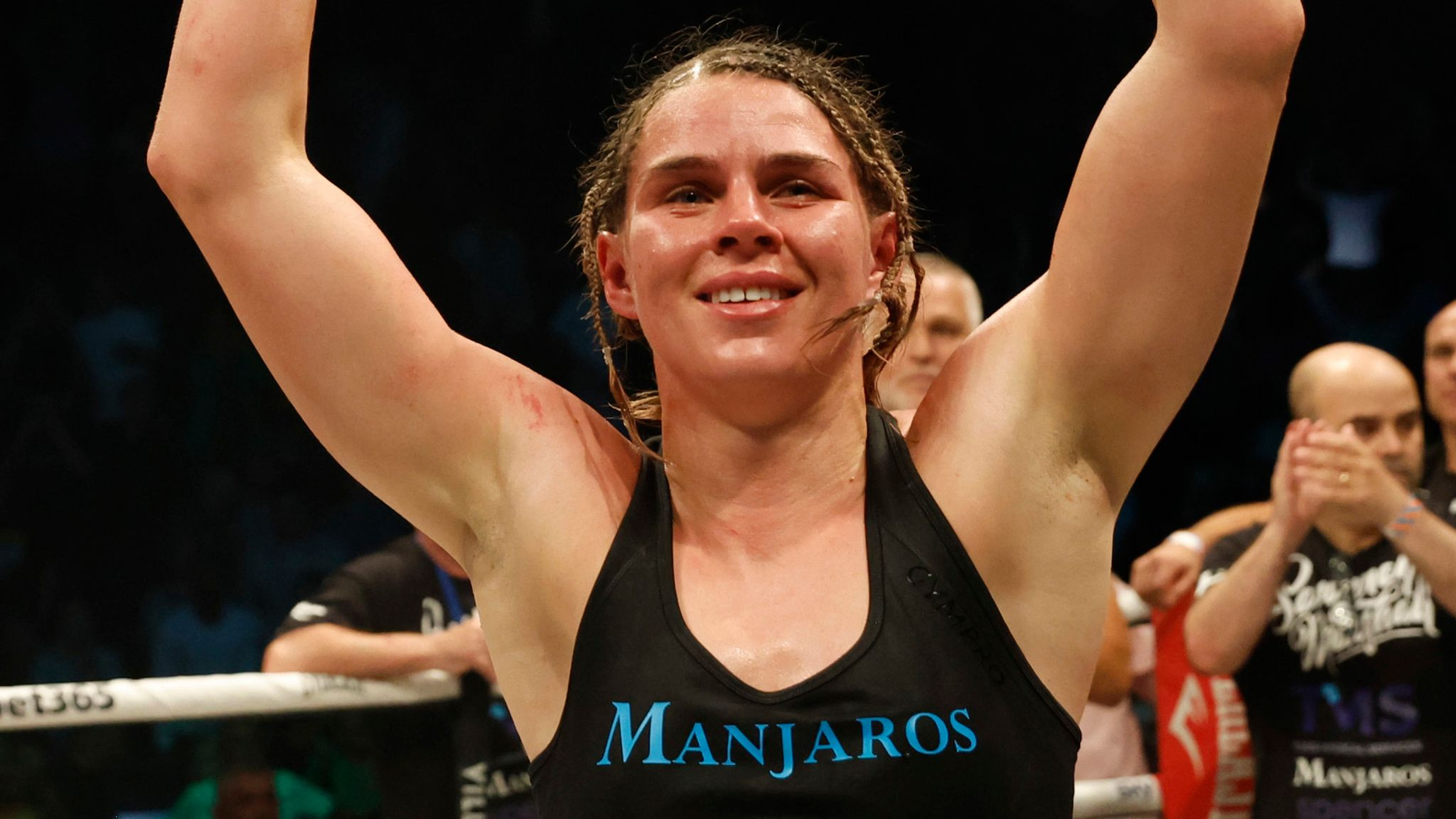 Undisputed World Boxing Champion Savannah Marshall Signs With PFL
