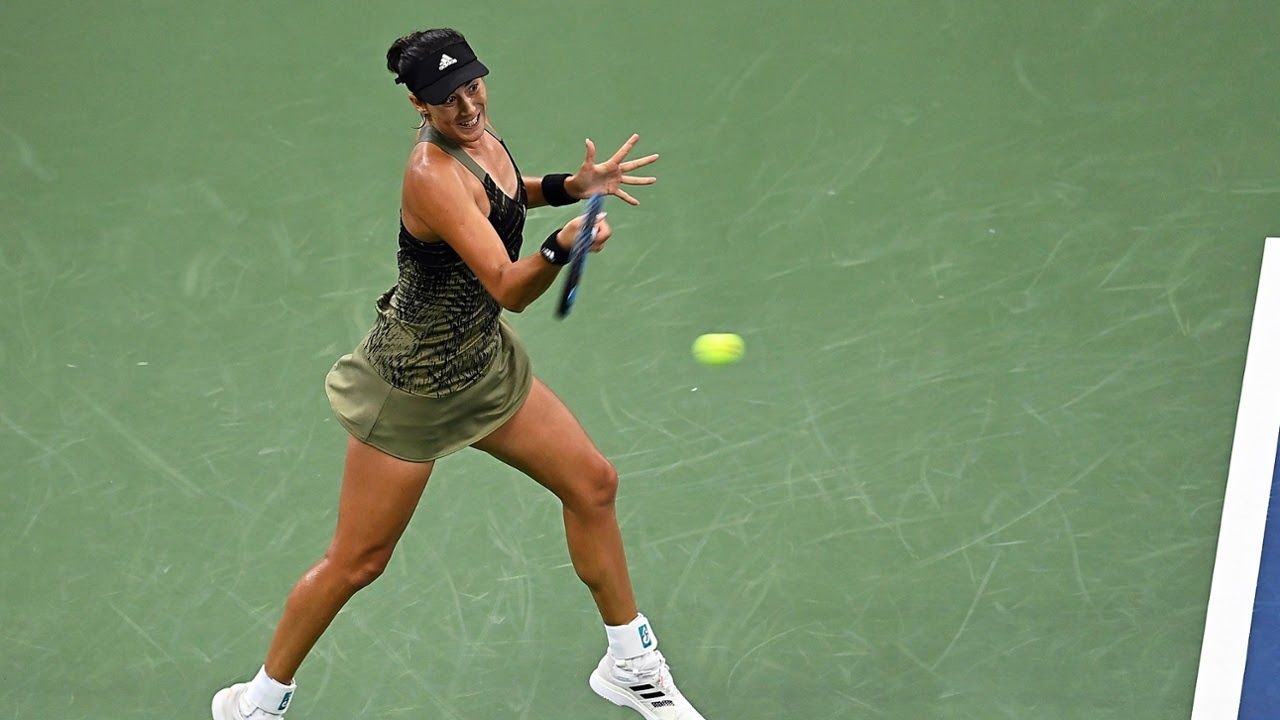 Garbine Muguruza claims Chicago Falls title