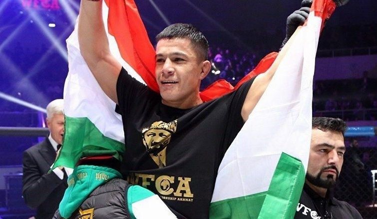 Azam Gaforov, luchador de MMA: &quot;Si el portero salva el día, la selección nacional de fútbol de Tayikistán llegará a las semifinales de la Copa Asiática&quot;