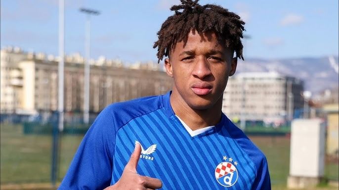 Barcelona Close to Signing 16-Year-Old Winger Varela for €5 Million