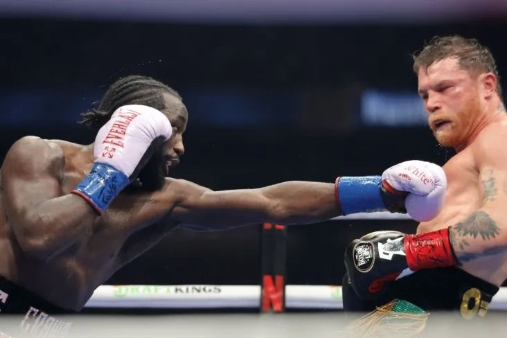 Mike Tyson Praises Crawford's Victory Over Alvarez