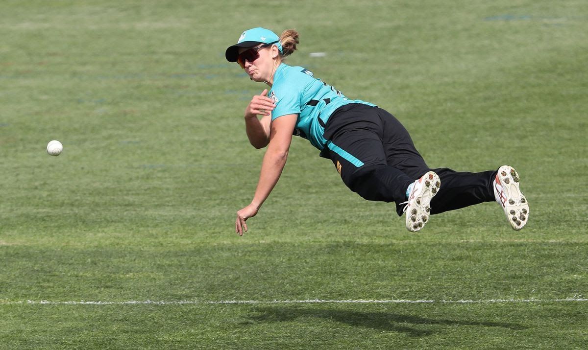 WBBL: Scorchers complete stunning Super-Over victory as Heat chokes