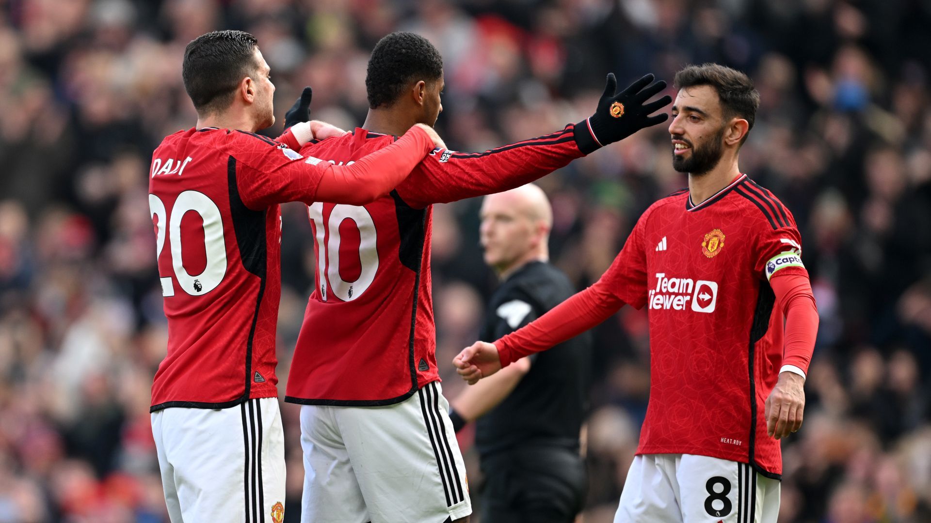 Rashford and Fernandes Score as Manchester United Reignite Their Top-Four Finish Hopes
