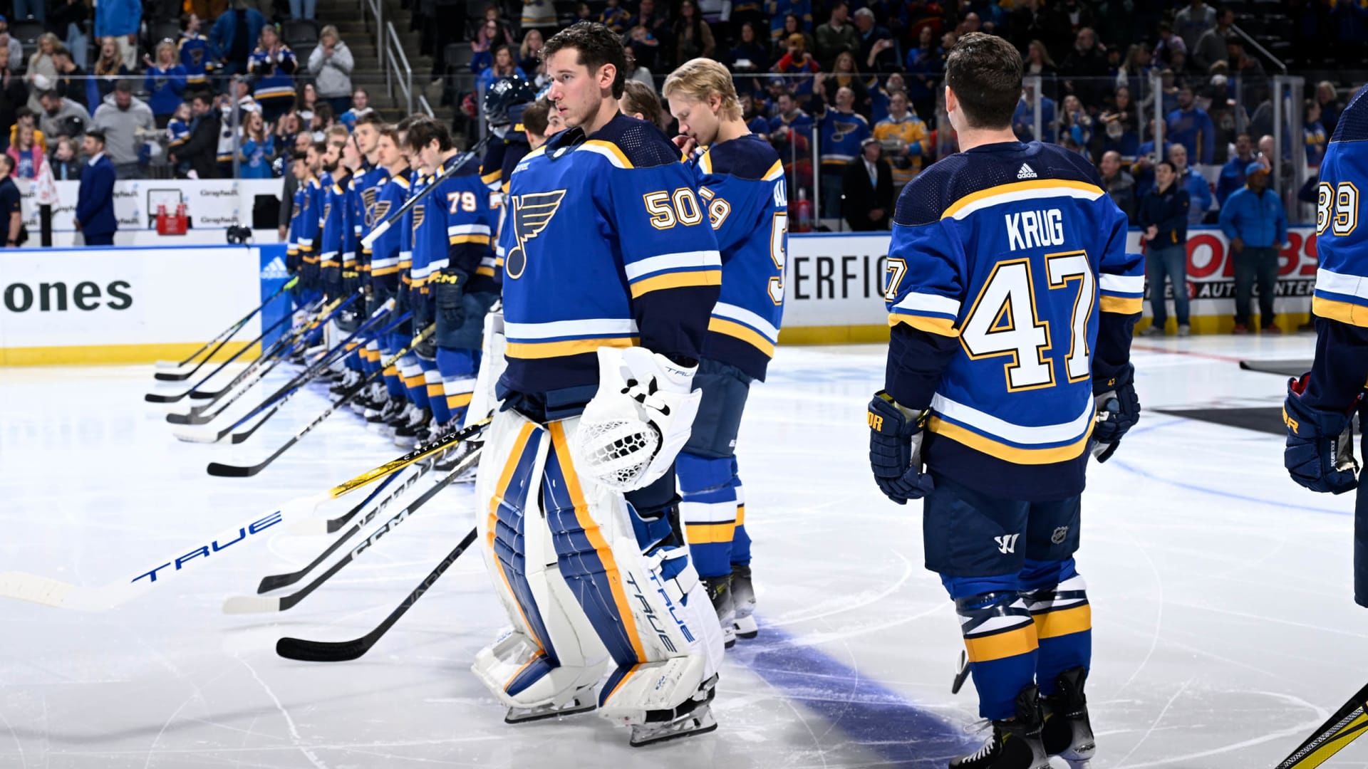 Arizona Coyotes vs. St. Louis Blues. Pronóstico, Apuestas y Cuotas | 3 de diciembre de 2023