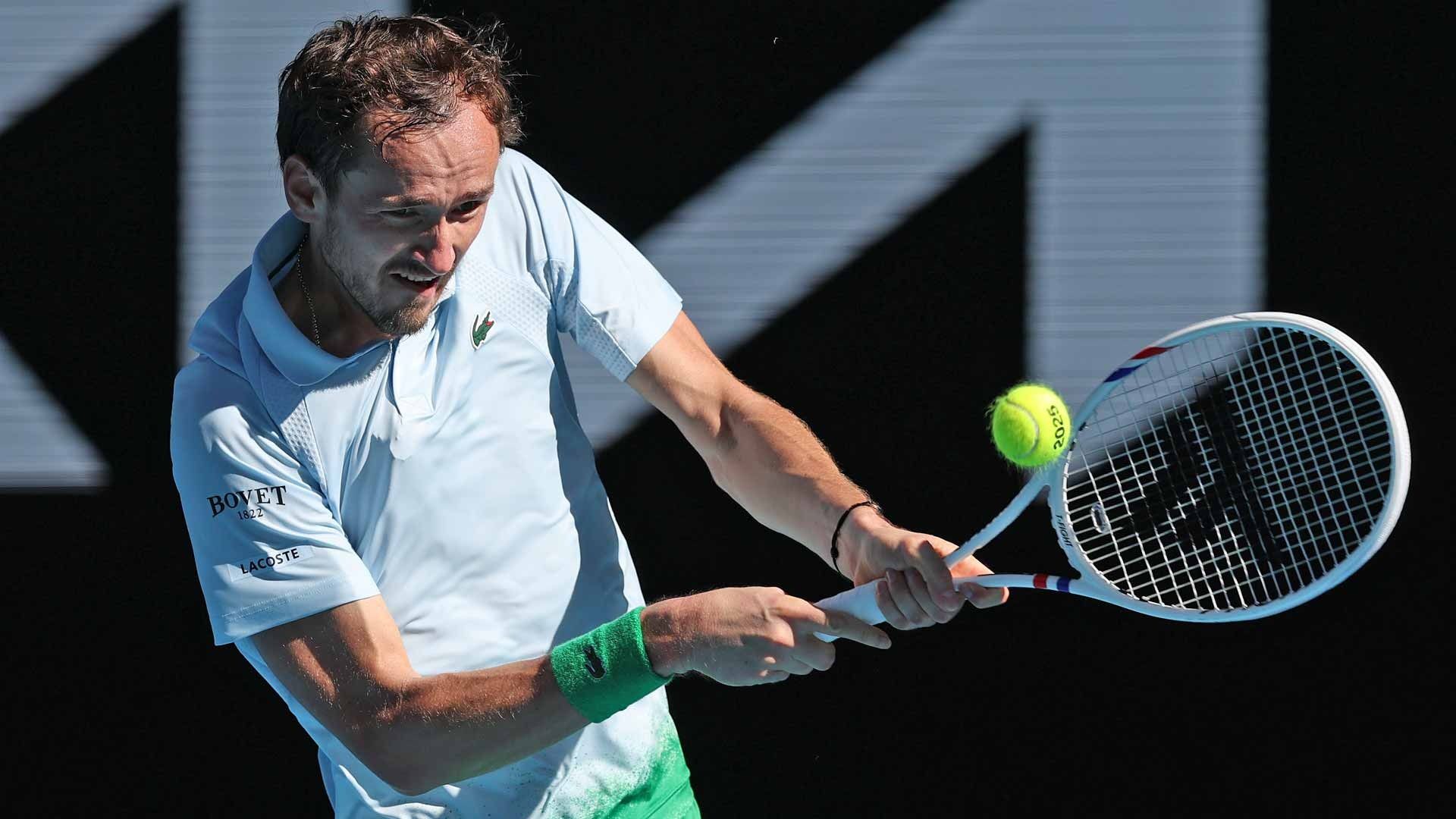 Medvedev Gets a Warning for Unsportsmanlike Conduct at Australian Open Match