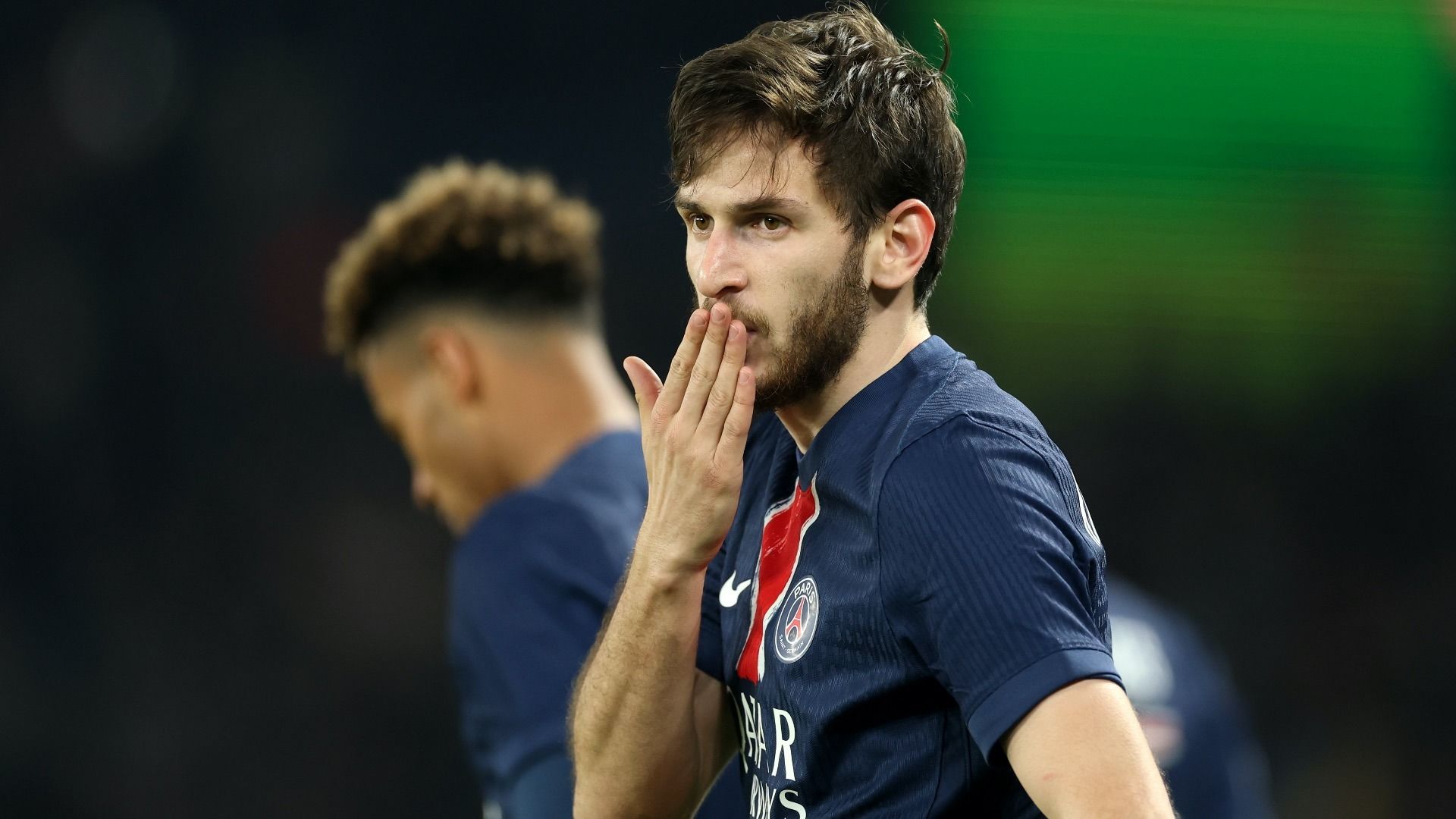 Khvicha Kvaratskhelia Is Important for PSG Attack, but He Is Not the Main Player: Camozzi
