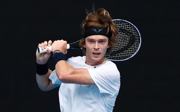 Andrey Rublev vs Emil Ruusuvuori. Pronostico, Apuestas y Cuotas│19 de enero de 2023