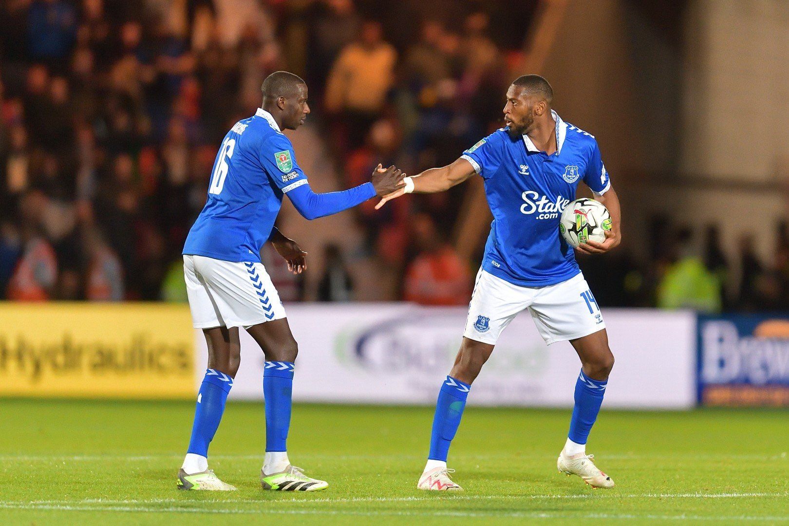 Everton vs Luton Town.Pronóstico, Apuestas y Cuotas│30 de septiembre de 2023