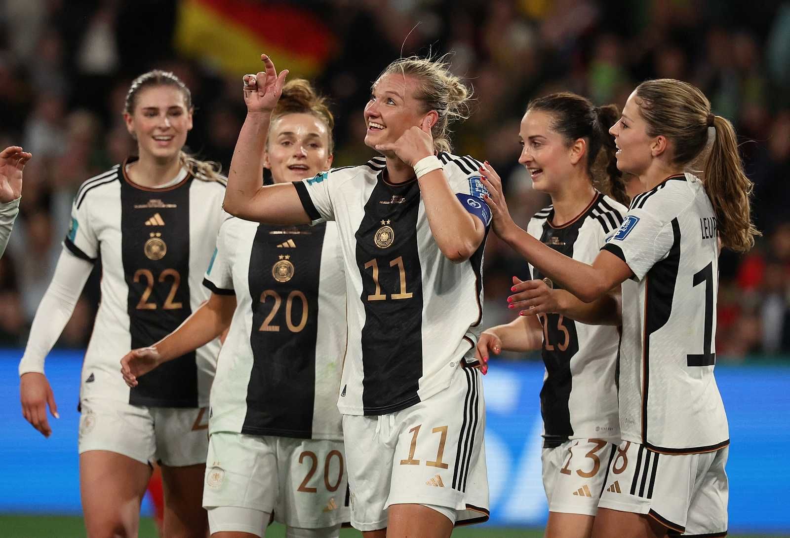 Con dos goleadas está cerrando la primera jornada de la Copa Mundial Femenina de la FIFA 