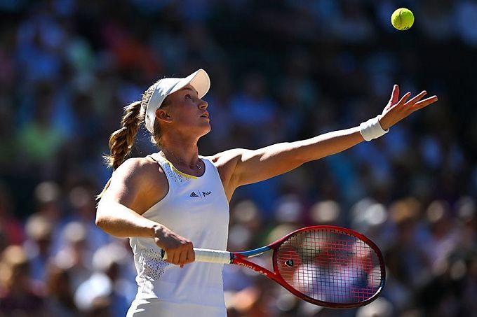 Who is Wimbledon winner Elena Rybakina