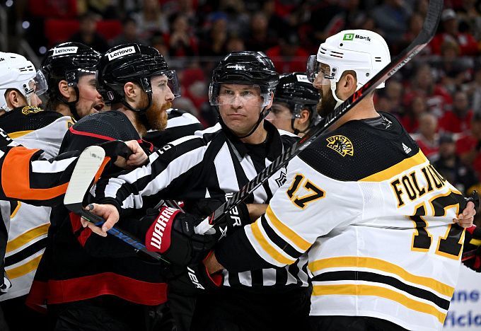 Carolina Hurricanes vs Boston Bruins Prediction, Betting Tips & Odds │11 MAY, 2022