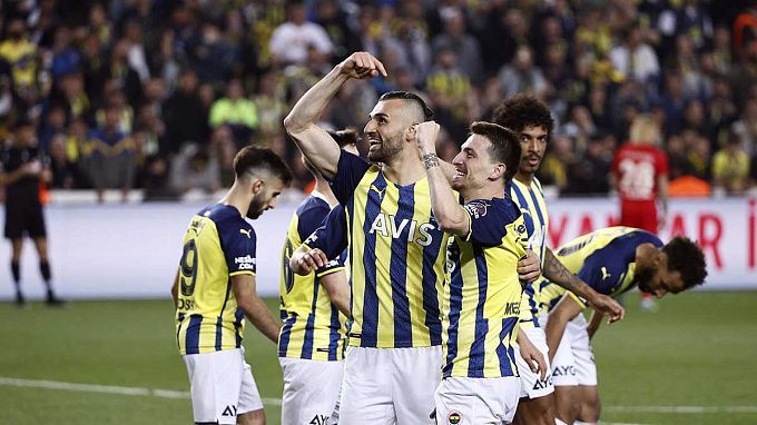 Besiktas vs Fenerbahce Prediction, Betting Tips & Odds │8 MAY, 2022