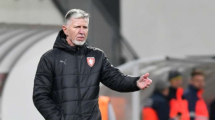 Tras dejar clasificada su selección a la Eurocopa 2024 renunció el entrenador Jaroslav Šilhavý