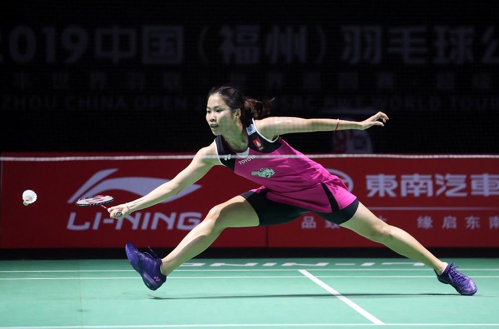 Indonesia Open: Intanon defeats Sindhu to make Finals