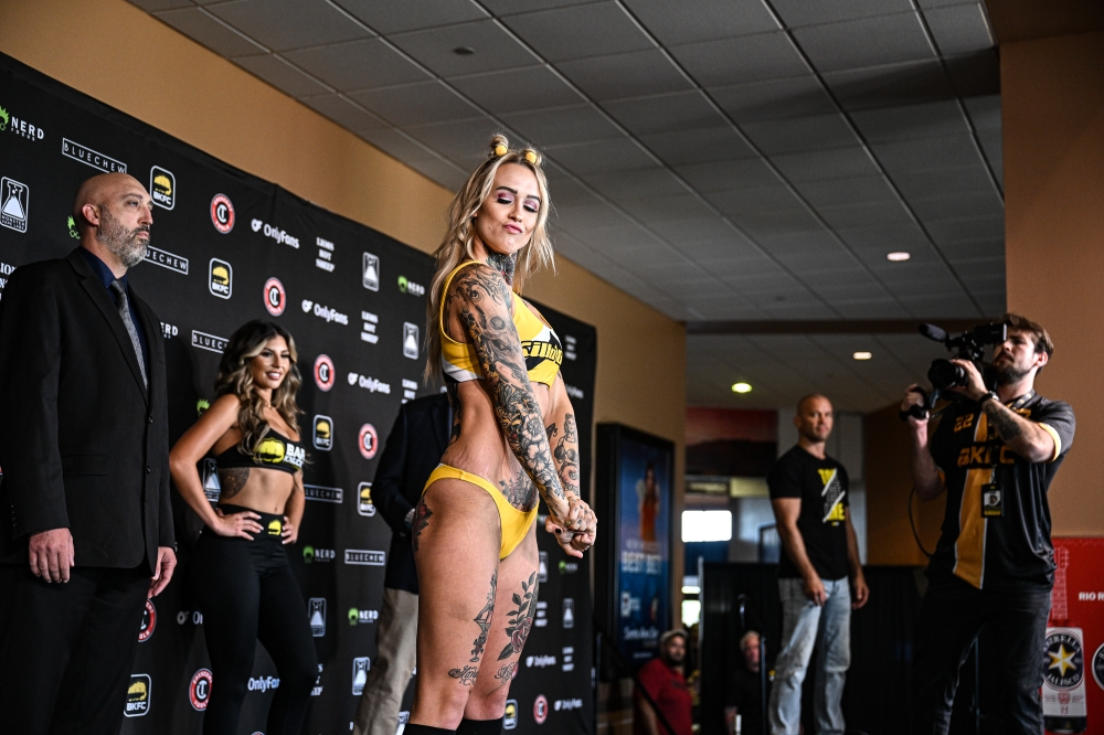 Bare Knuckle FC Fighter Taylor Starling Posts Topless Photo