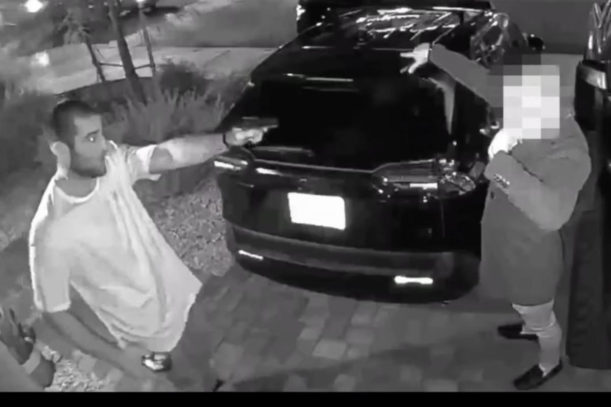 Video: Sean Strickland Holds Man At Gunpoint