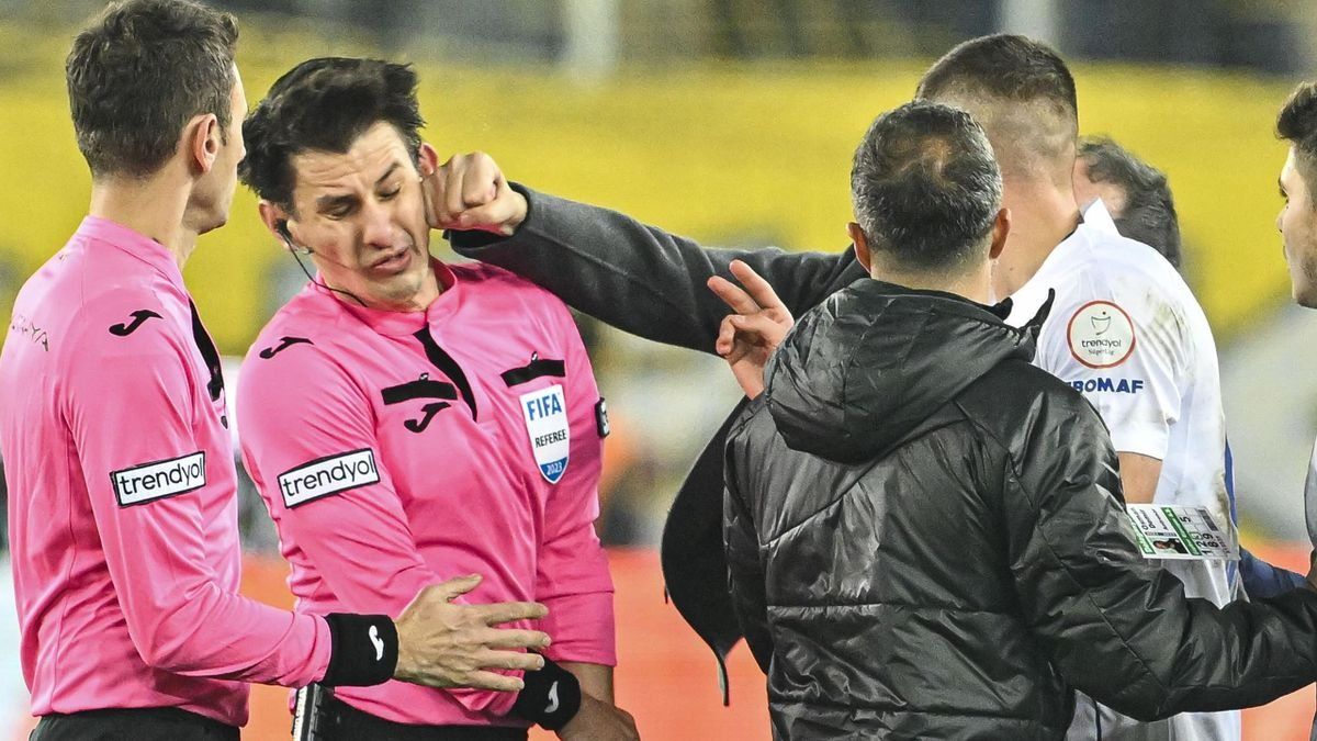 Referee Punched In Turkish Championship Match Returns To Work