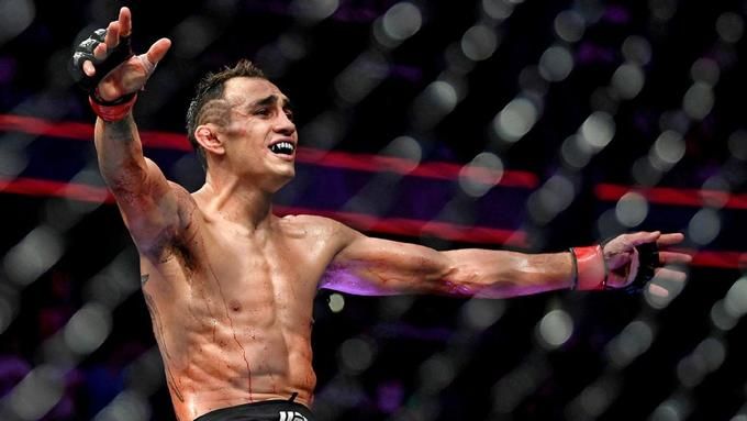 Li Jingliang challenges Tony Ferguson