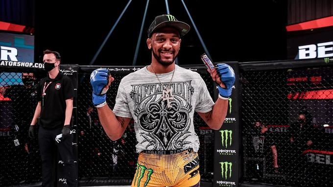 Former champion A.J. McKee extends his contract with Bellator