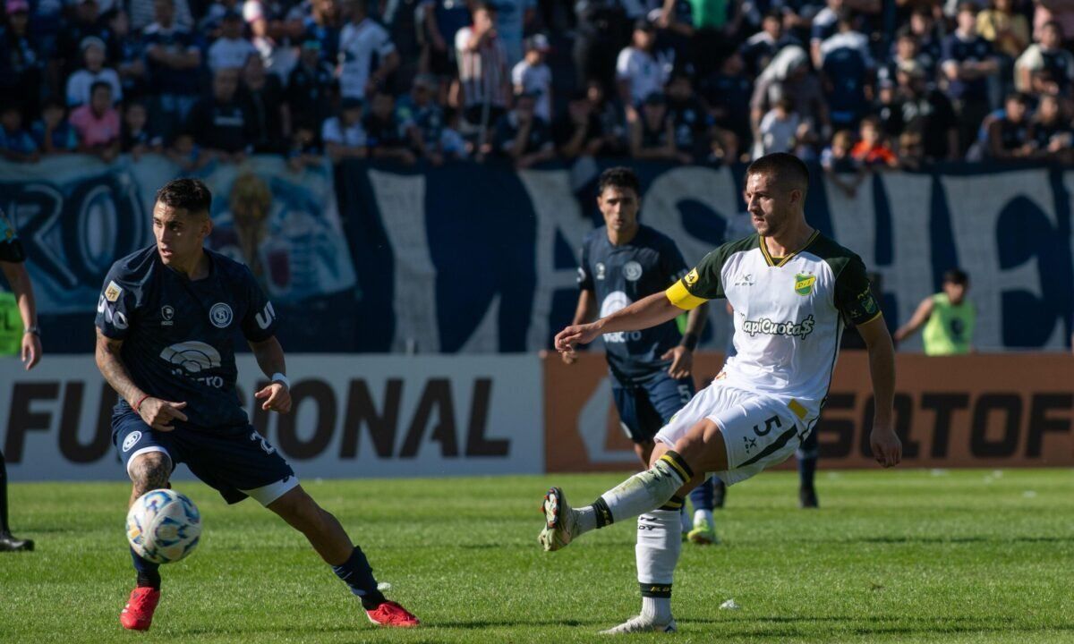 Defensa y Justicia vs Argentinos Jrs Prediction for the Match on October 10 2025