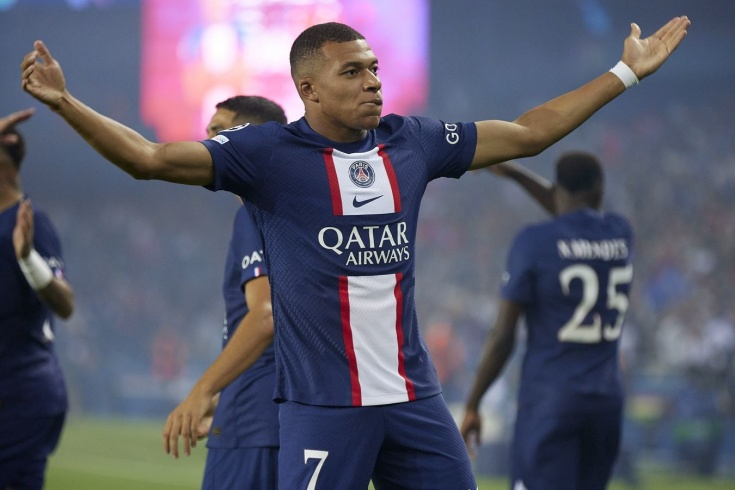 Mbappé Returns To Training With PSG After Negotiations With Management