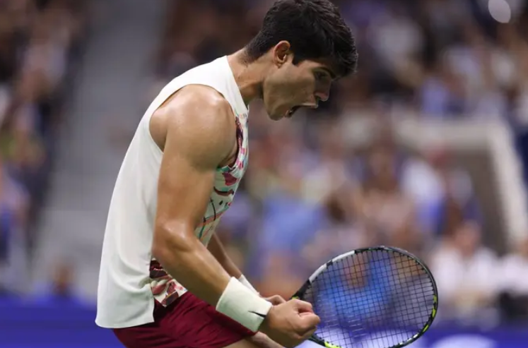 Carlos Alcaraz vs Grigor Dimitrov Prediction, Betting Tips & Odds │11 OCTOBER, 2023