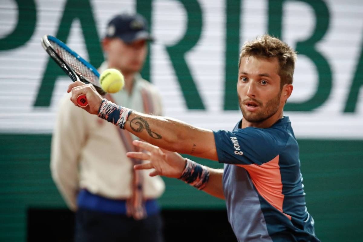 Tennis Player Moutet Claims Opponent Made Death Threat During Match